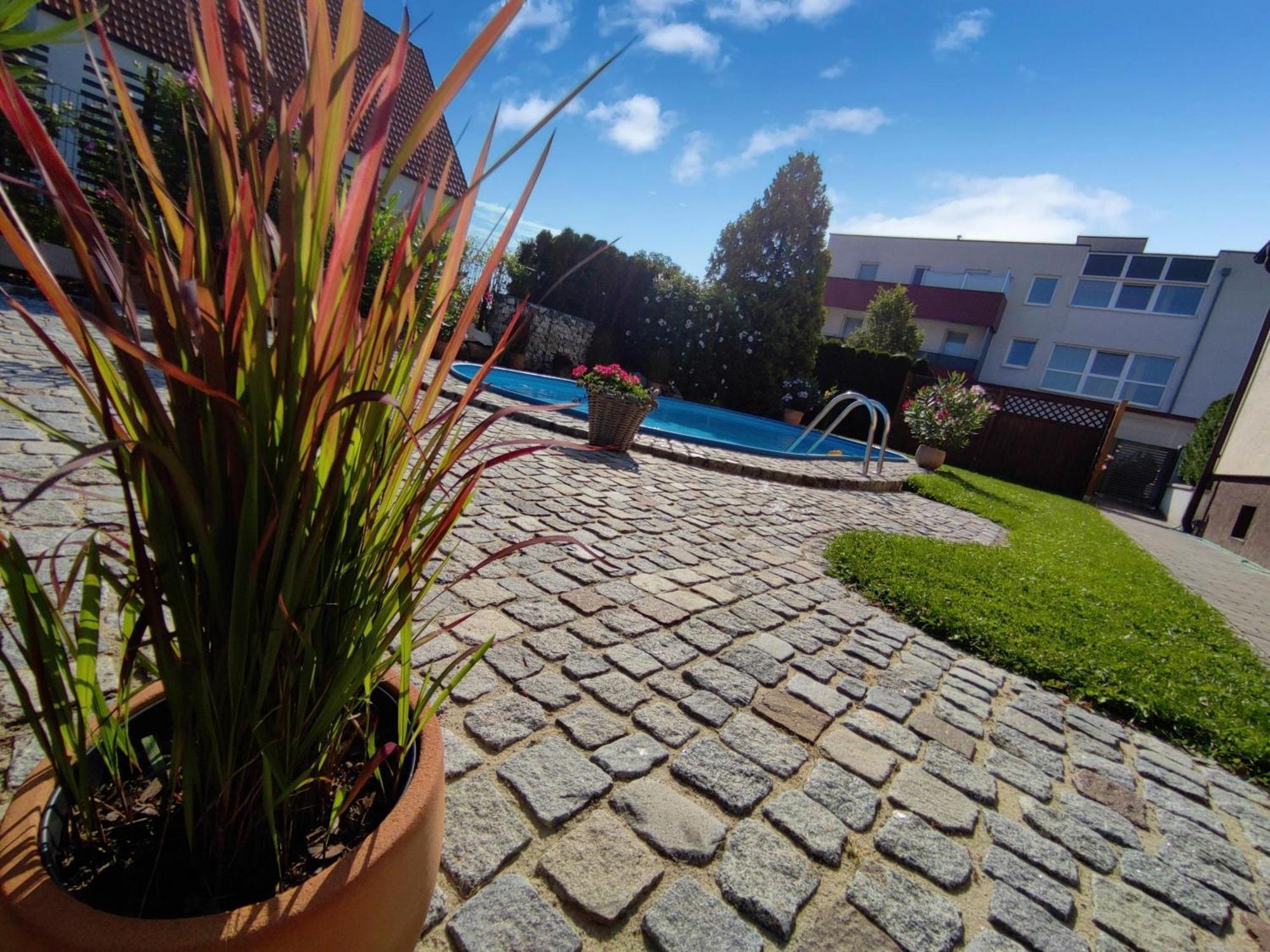 Appartement/Ferienhaus Sonnenhain Sollenau Exterior foto